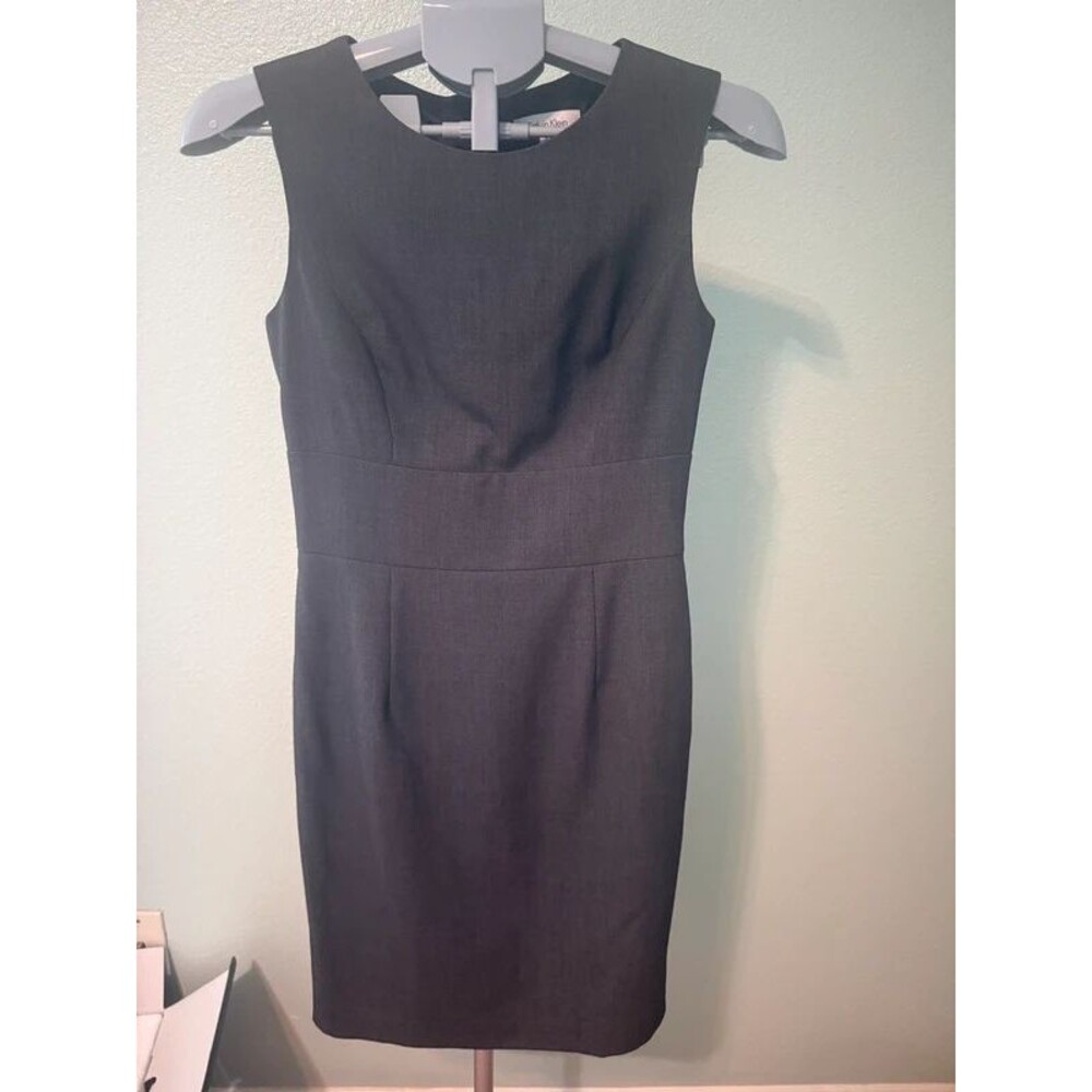 Calvin Klein Sleeveless Gray Work Sheath Dress Size 2